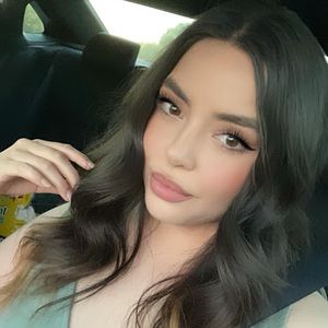 Meet your Posher, Celeste